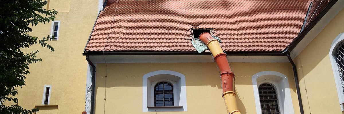 Radovi na čišćenju tavana i tornja župne crkve!